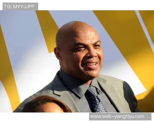 巴克利直言奥胖无论男扮女装都难掩其丑陋本质