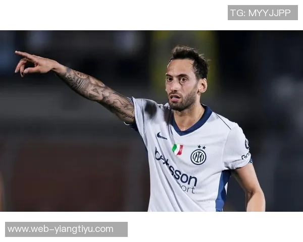 恰尔汗奥卢四场比赛打入四球荣膺国米十月最佳球员称号