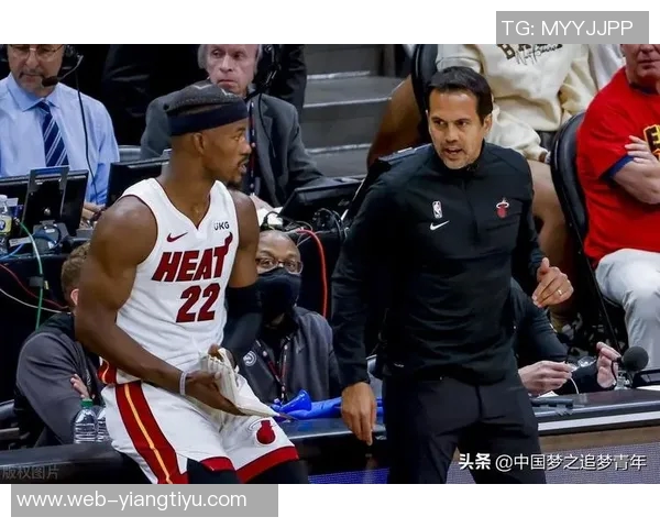 巴特勒表现出色9投7中砍下21分罚球7罚6中展现高效得分能力 巴特勒表现出色9投7中砍下21分罚球7罚6中展现高效得分能力